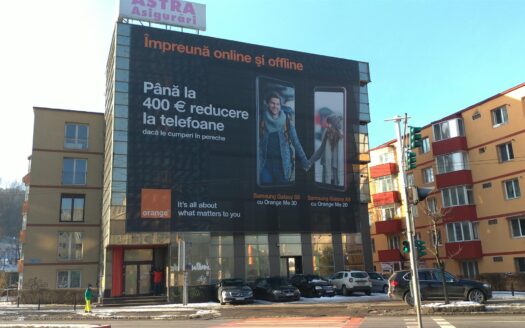 Cladire birouri Brasov de vanzare