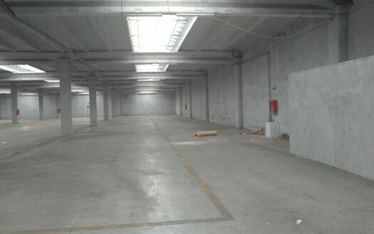 HALA DE INCHIRIAT 860 MP CENTURA INTERSECTIE CU SPLAI