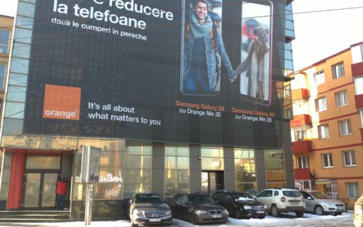 Cladire birouri Brasov de vanzare