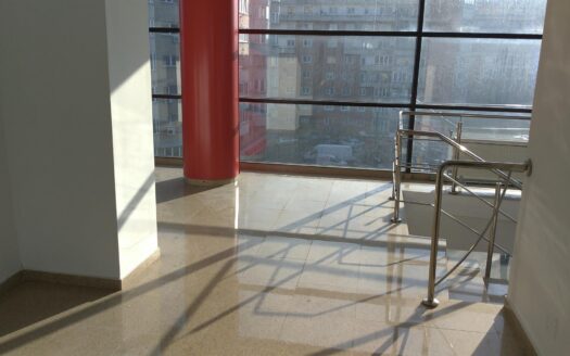 Cladire birouri Brasov de vanzare