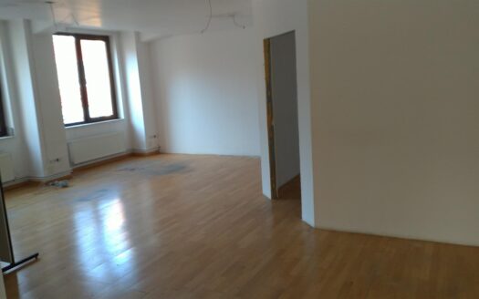 Cladire birouri Brasov de vanzare