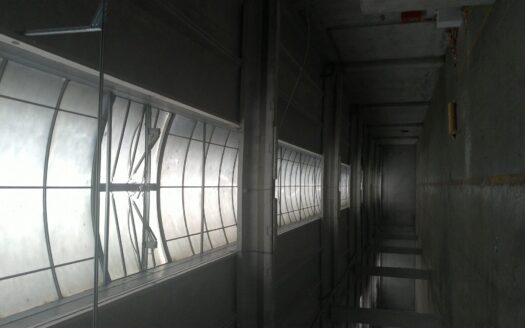 HALA DE INCHIRIAT 860 MP CENTURA INTERSECTIE CU SPLAI