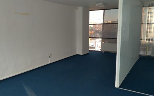 Cladire birouri Brasov de vanzare