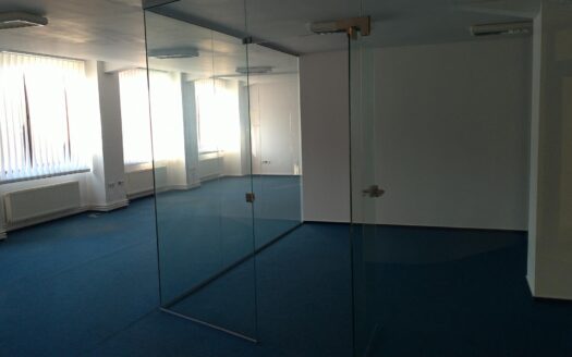 Cladire birouri Brasov de vanzare